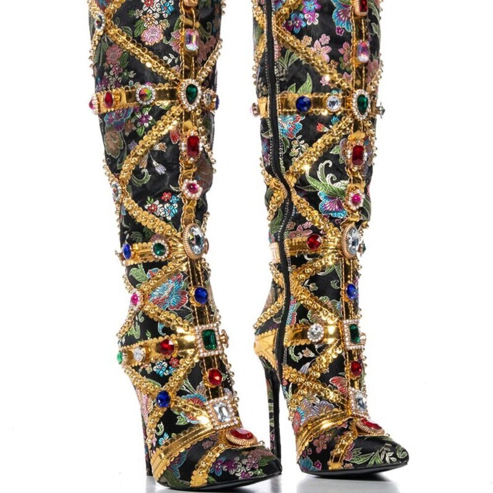 The AZALEA WANG" CAGED CONFIDENCE " EMBELLISHED BOOT IN BLACK ( BRAND NEW!!